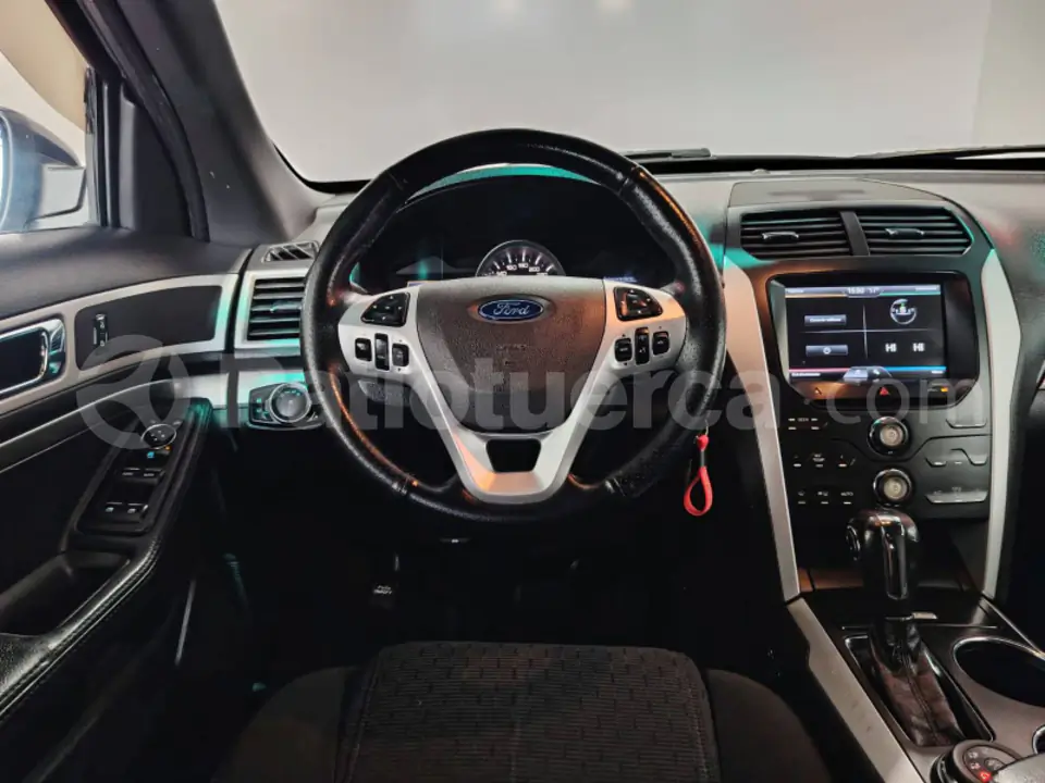 Foto 21 de Ford Explorer XLT