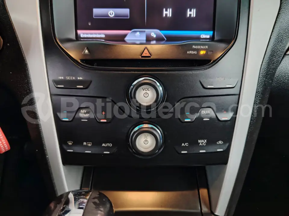 Foto 26 de Ford Explorer XLT