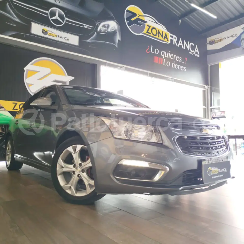 Foto 2 de Chevrolet Cruze