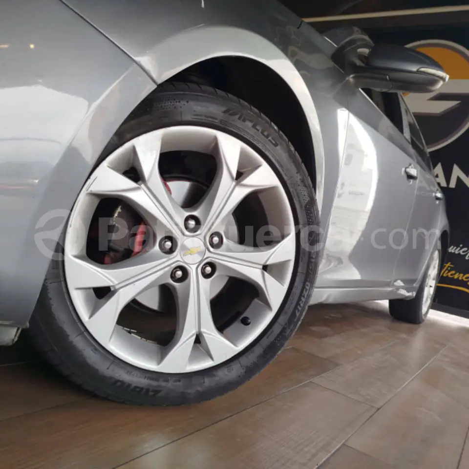 Foto 11 de Chevrolet Cruze