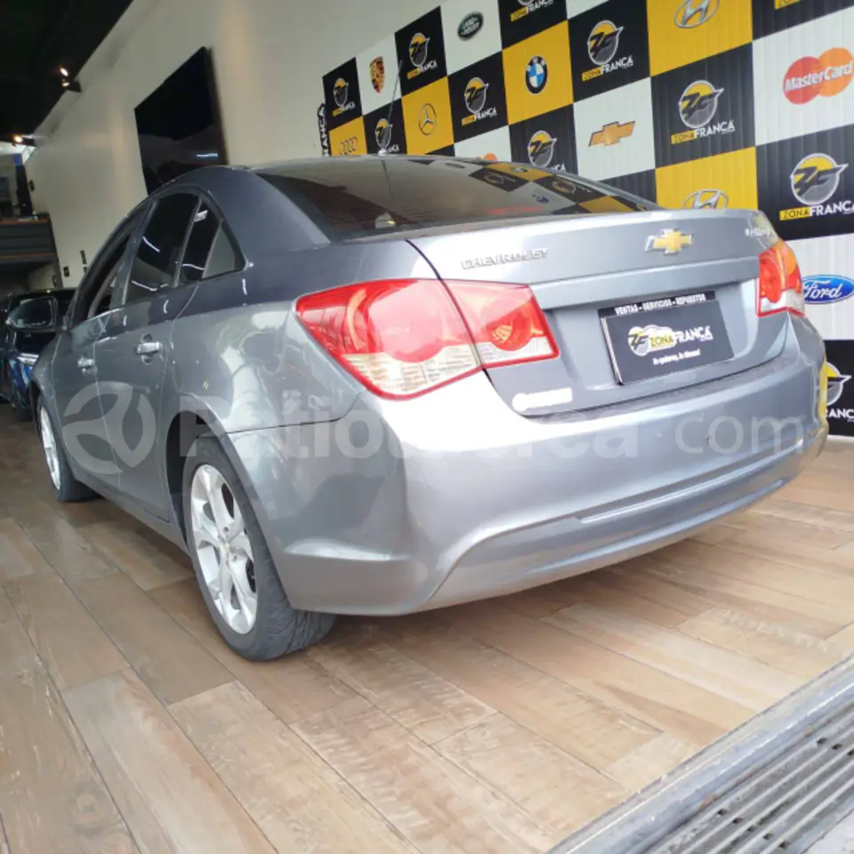 Foto 12 de Chevrolet Cruze