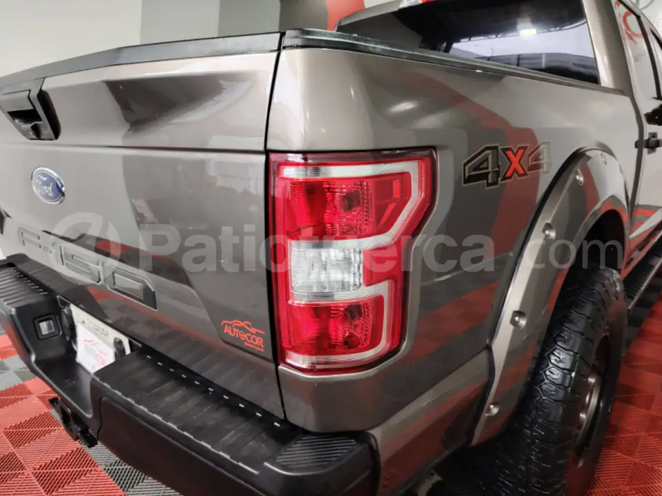 Foto 6 de Ford F150 XLT 4X4