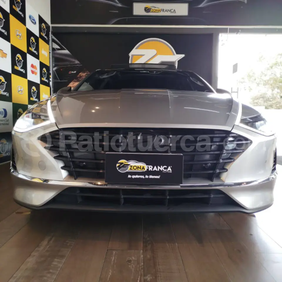 Foto 2 de Hyundai Sonata