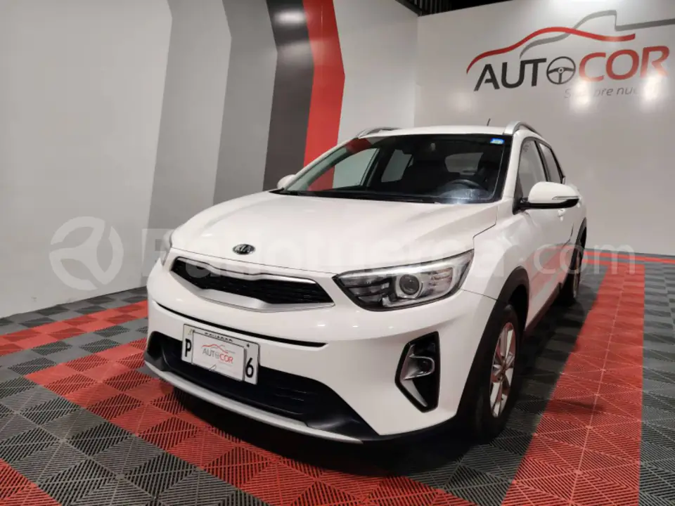 Foto 1 de Kia Stonic LX