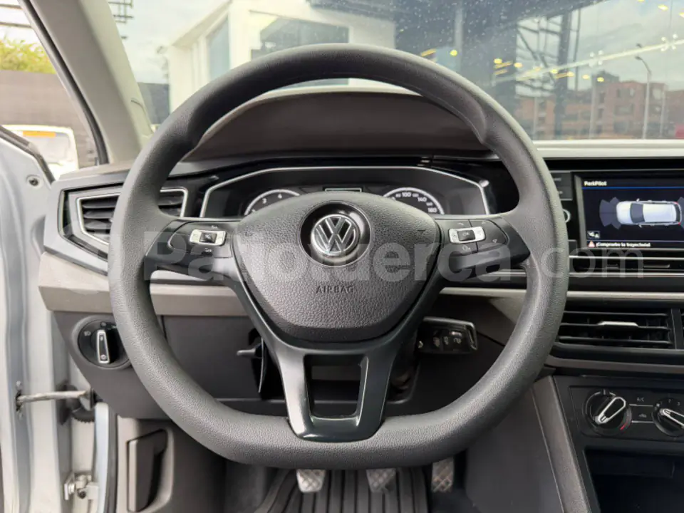 Foto 9 de Volkswagen POLO CONFORTLINE