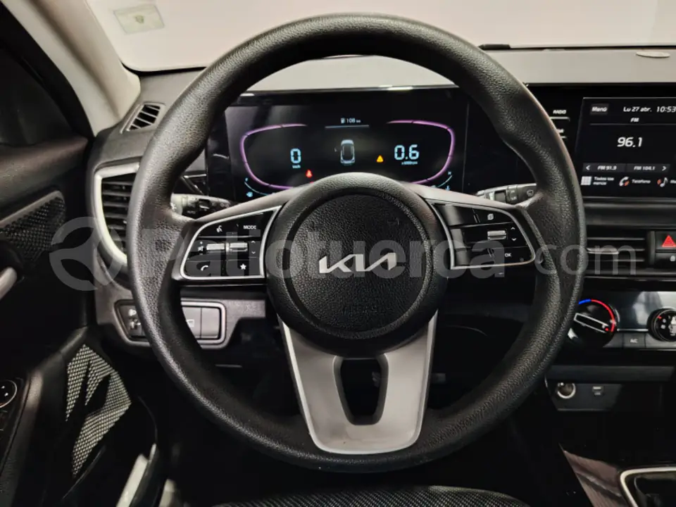 Foto 16 de Kia Seltos EX