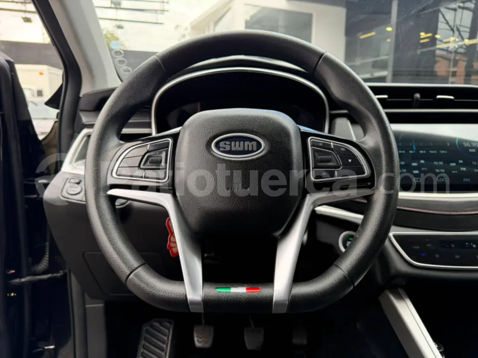 Foto 9 de Shineray SWM G01