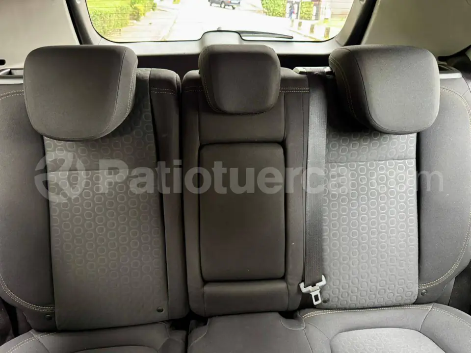 Foto 9 de Chevrolet Tracker LS