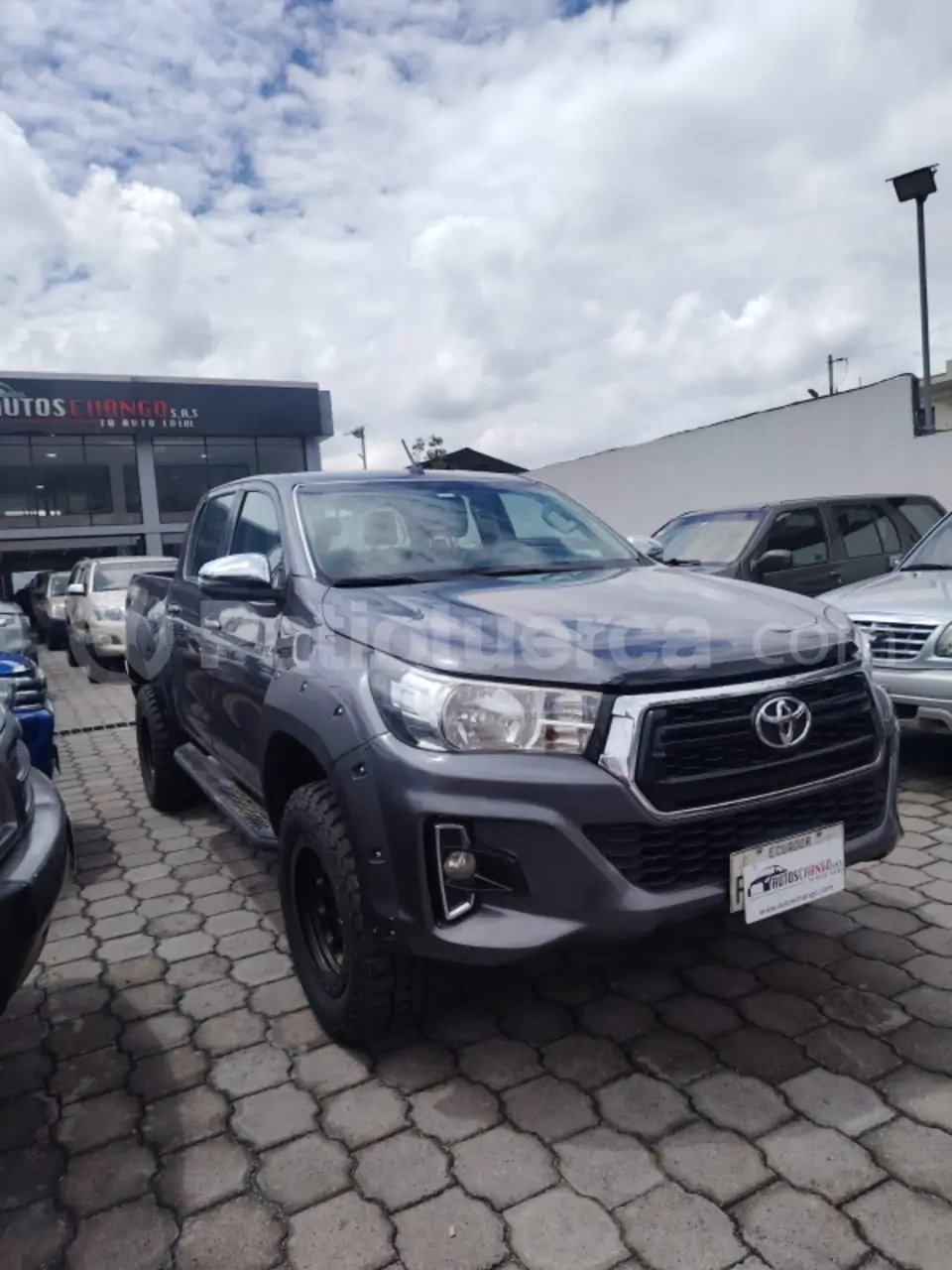 Foto 2 de Toyota NEW HILUX 2.4 CD 4X4