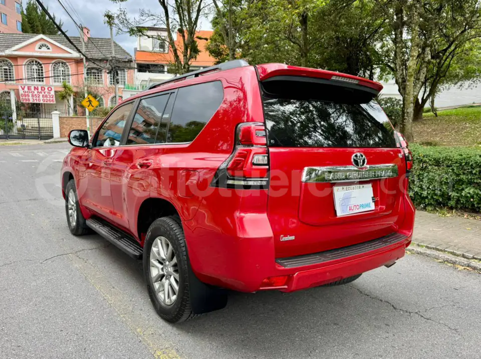 Foto 5 de Toyota Land Cruiser Prado VX