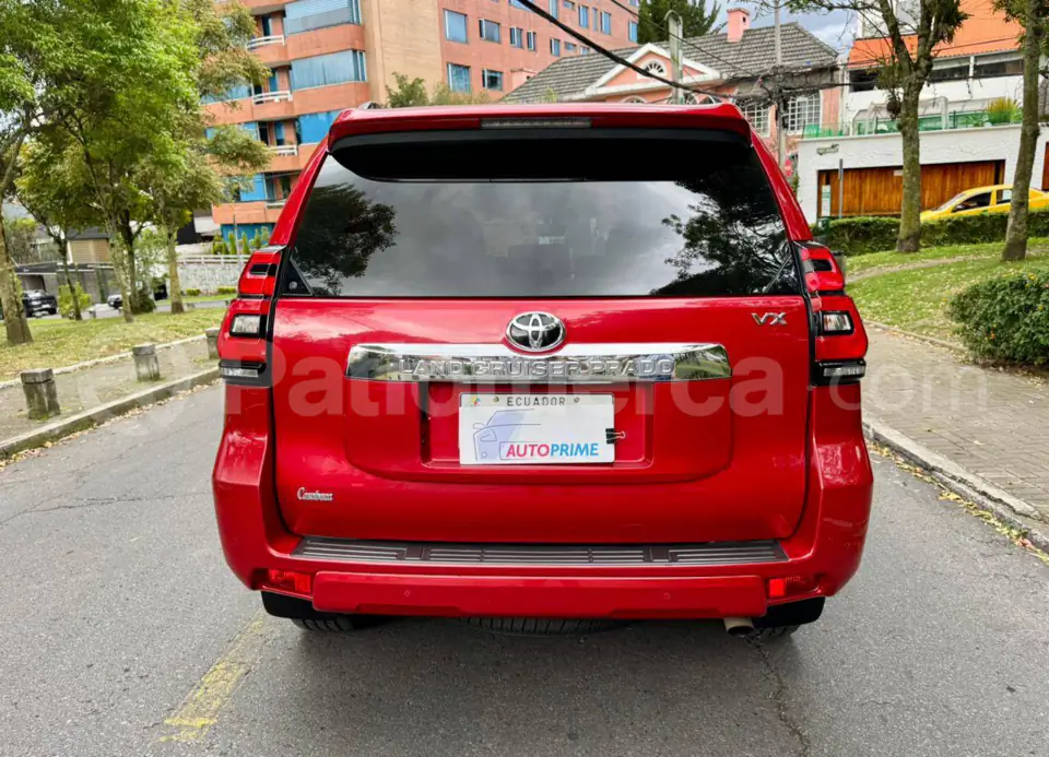 Foto 6 de Toyota Land Cruiser Prado VX