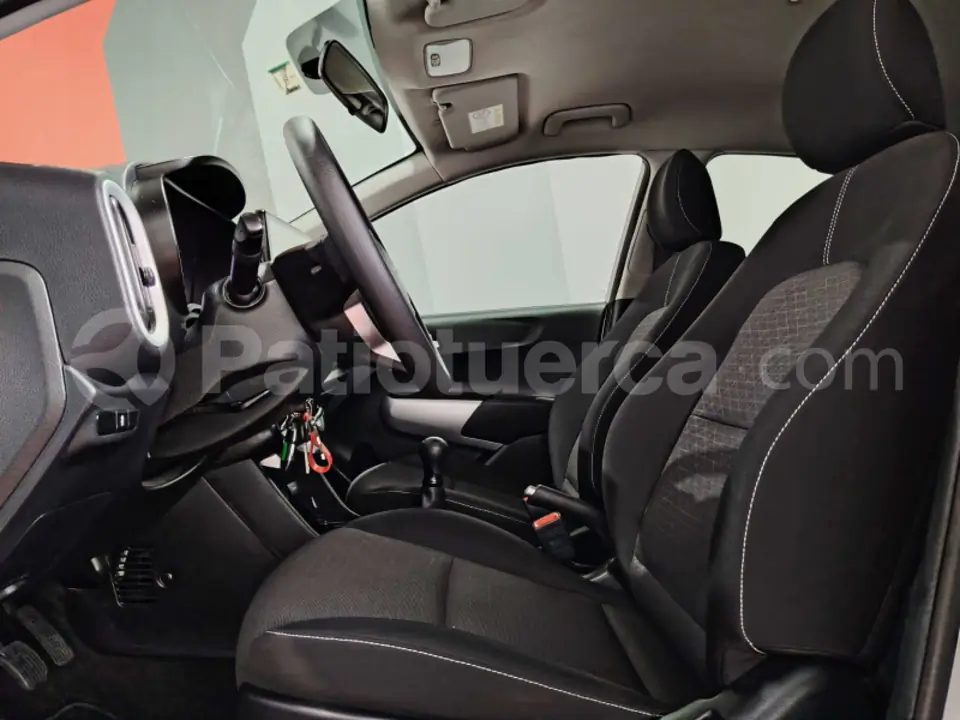 Foto 13 de Kia PICANTO EX