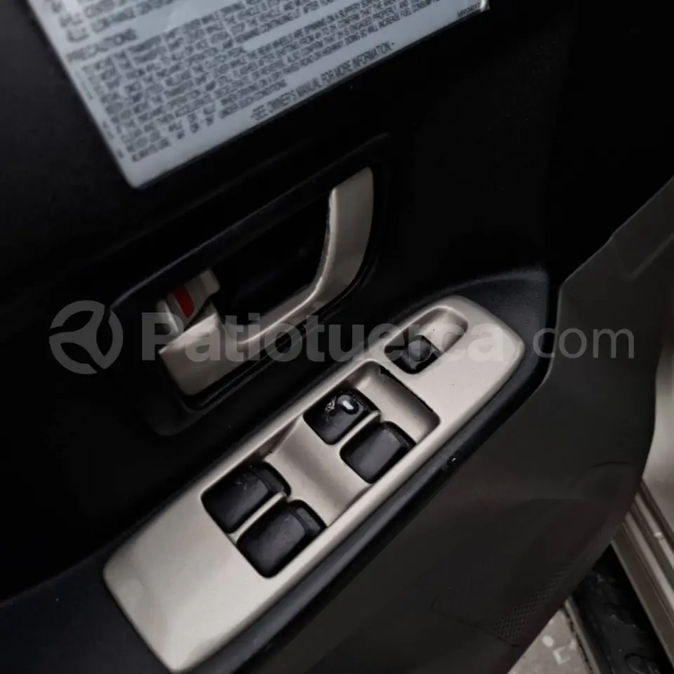 Foto 11 de Mitsubishi Montero Blister