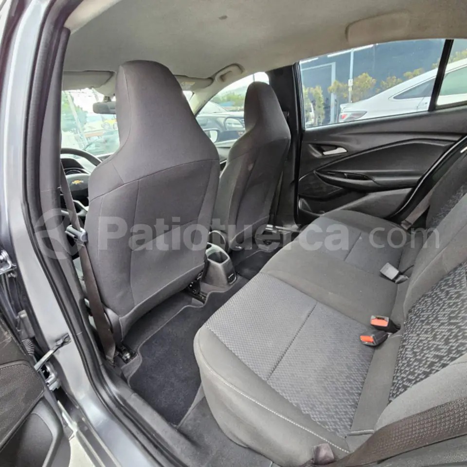 Foto 4 de Chevrolet ONIX