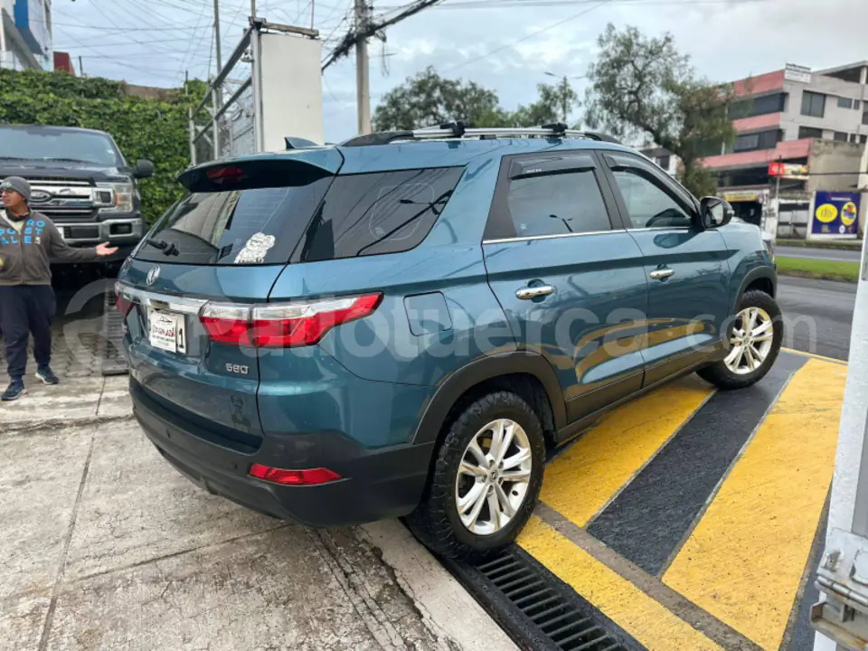 Foto 3 de DFSK GLORY 560