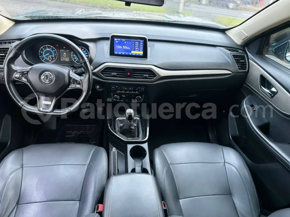 Foto 7 de DFSK GLORY 560