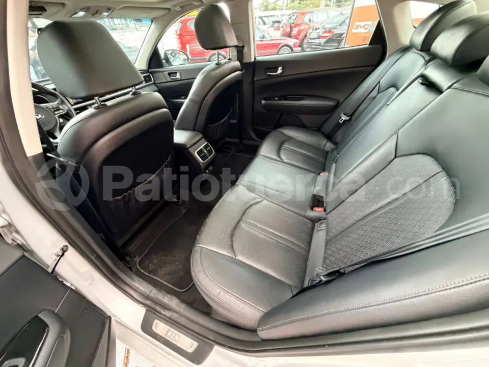 Foto 13 de Kia Optima Hybrid