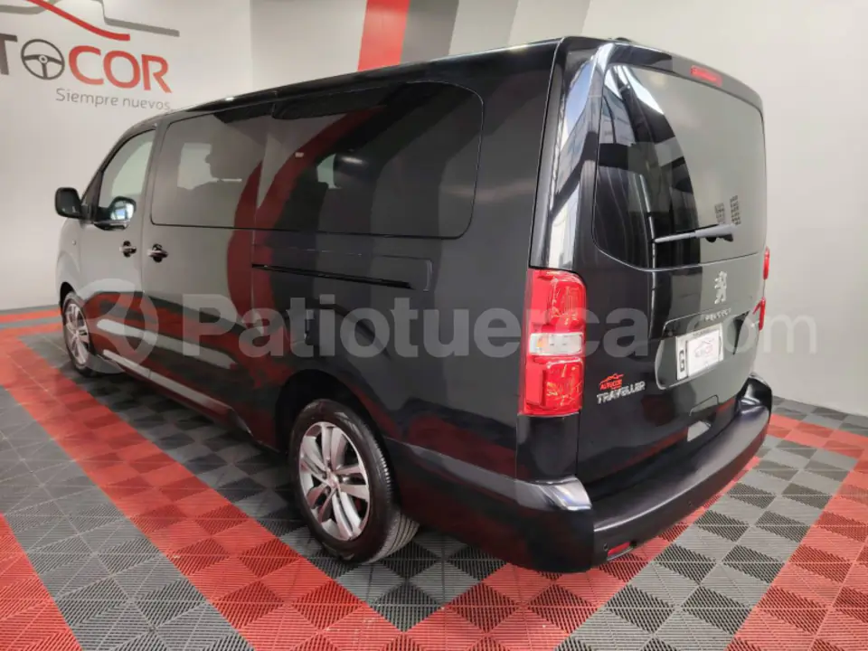 Foto 3 de Peugeot Traveller