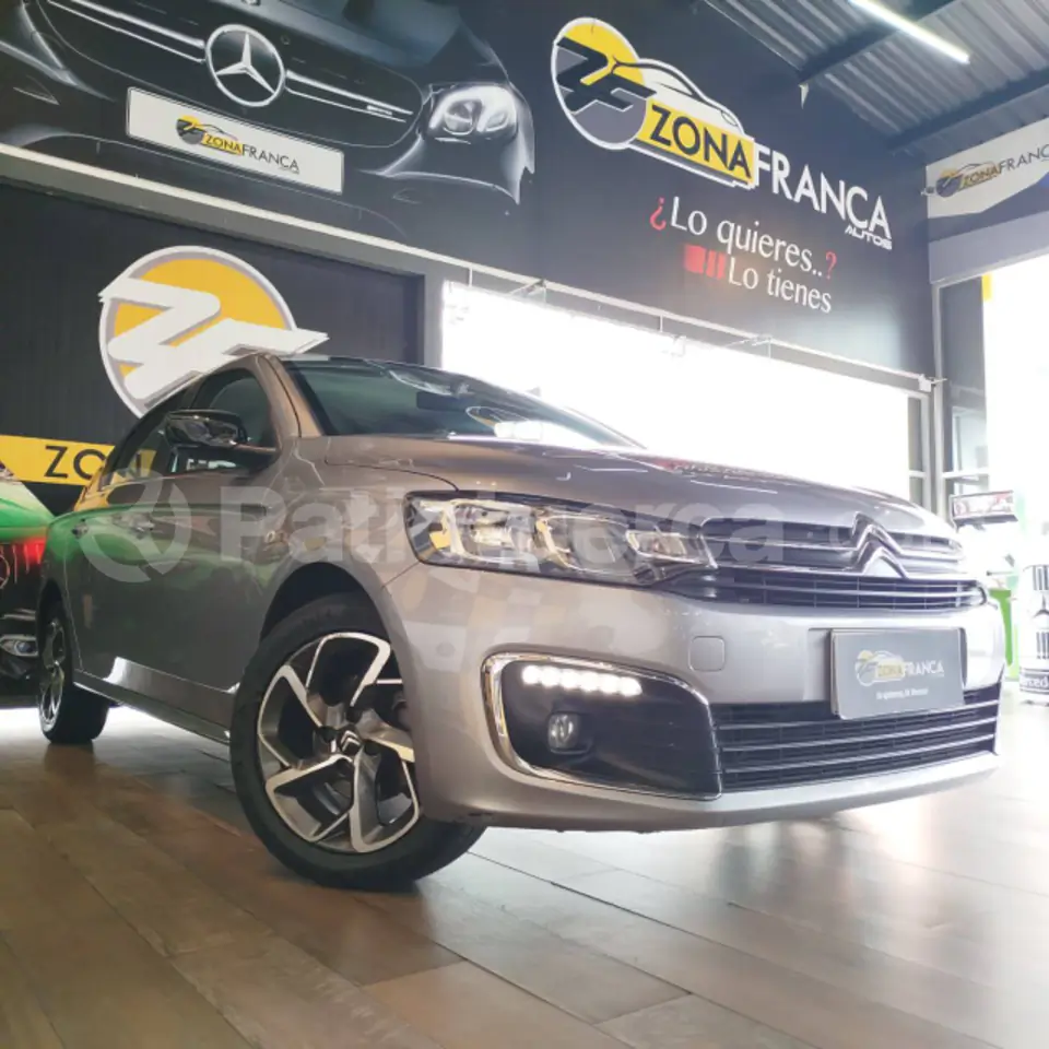 Foto 2 de Citroen C- Elysee Shine
