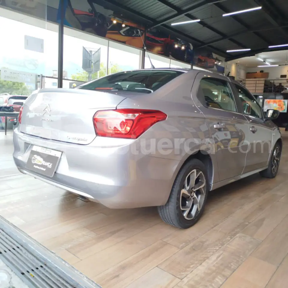 Foto 11 de Citroen C- Elysee Shine