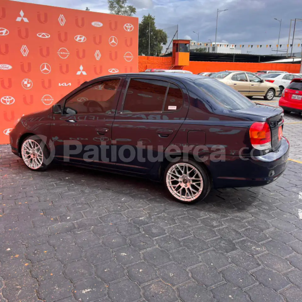 Foto 3 de Toyota Yaris