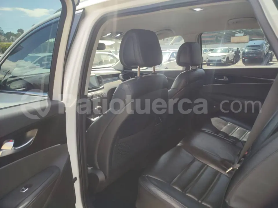 Foto 9 de Kia Sorento