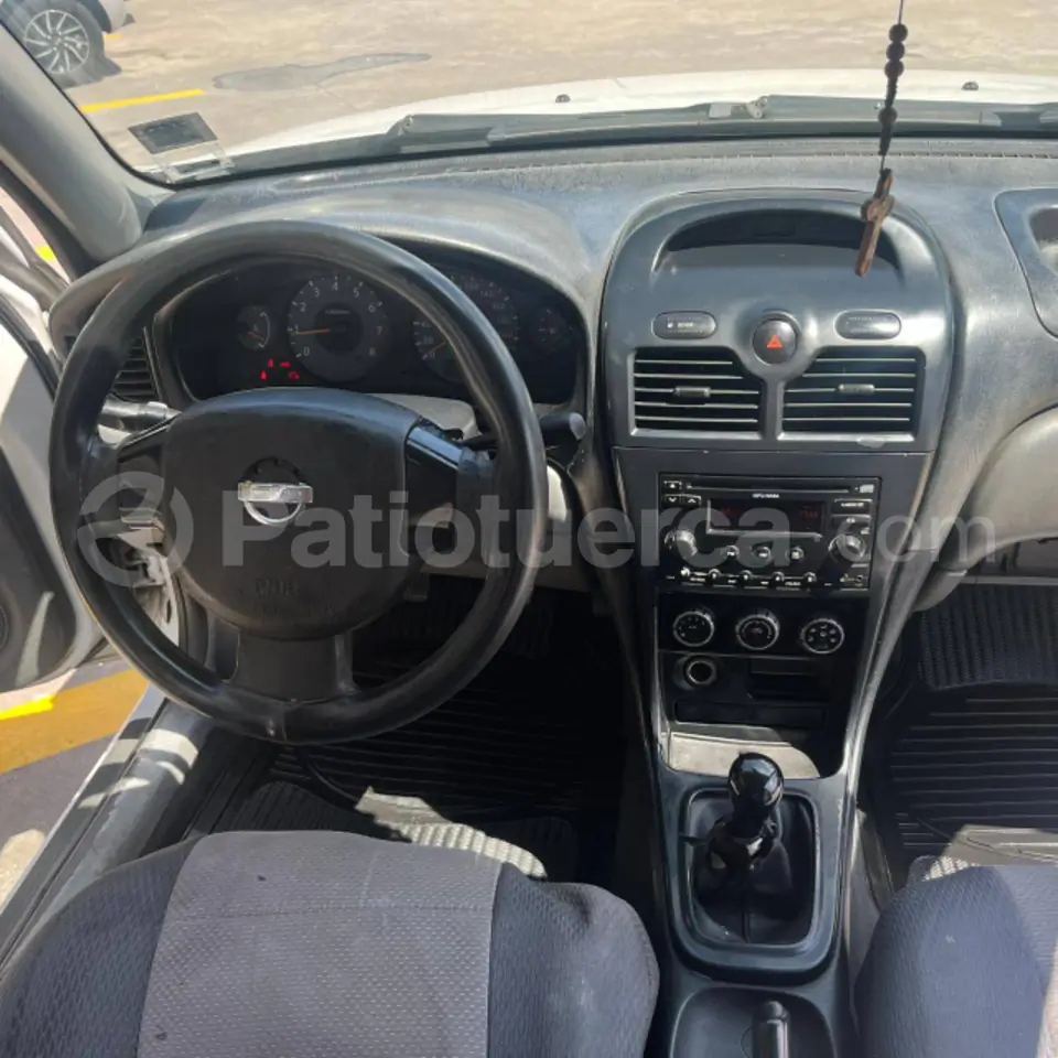 Foto 9 de Nissan Almera