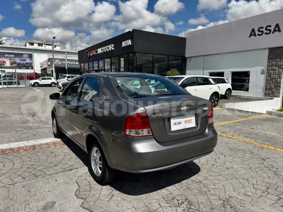 Foto 7 de Chevrolet Aveo Family