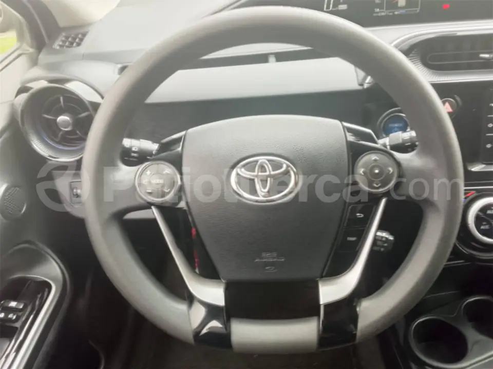 Foto 6 de Toyota Prius C Sport