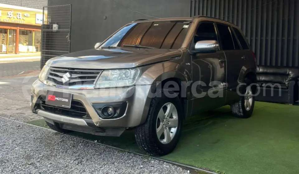 Foto 1 de Suzuki Grand Vitara SZ