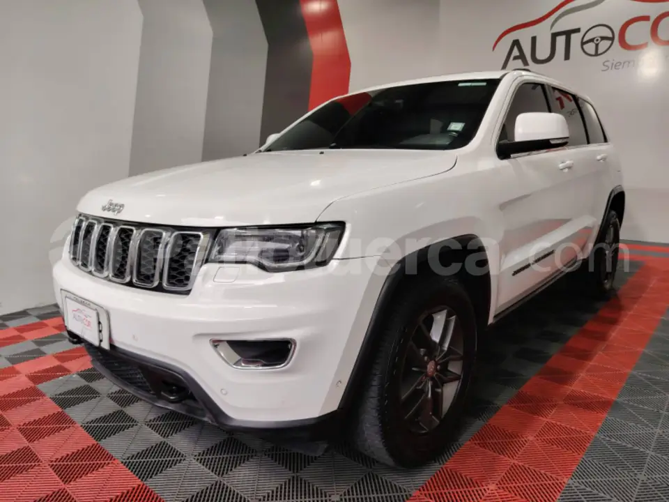 Foto 3 de Jeep Grand Cherokee Laredo