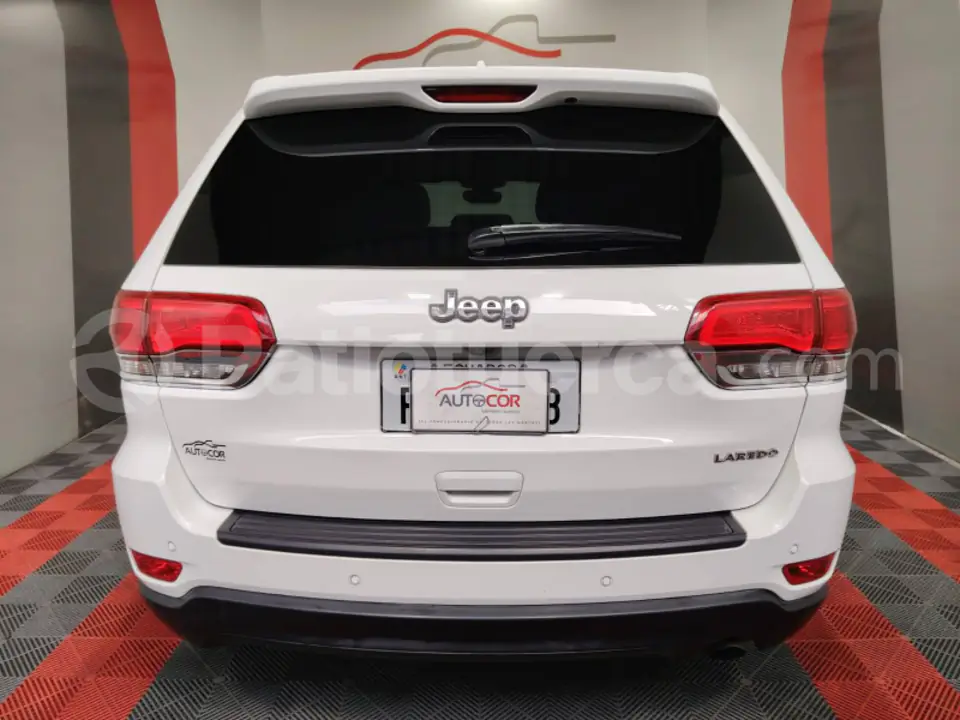 Foto 4 de Jeep Grand Cherokee Laredo