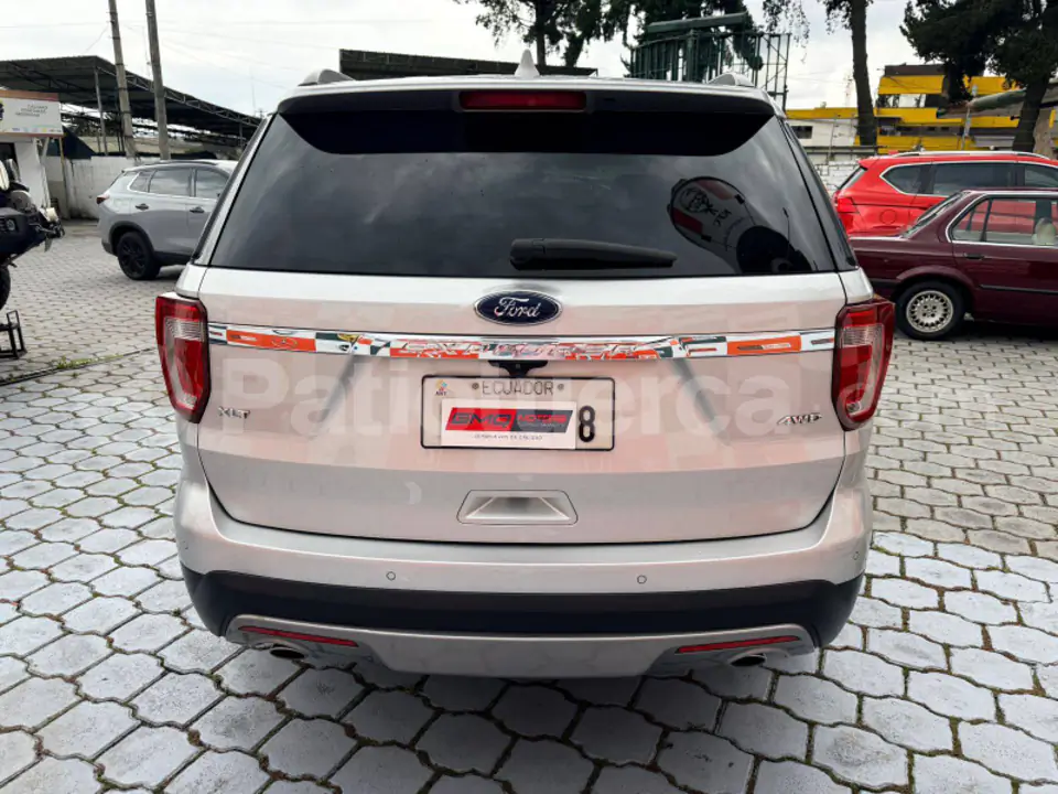 Foto 8 de Ford Explorer XLT