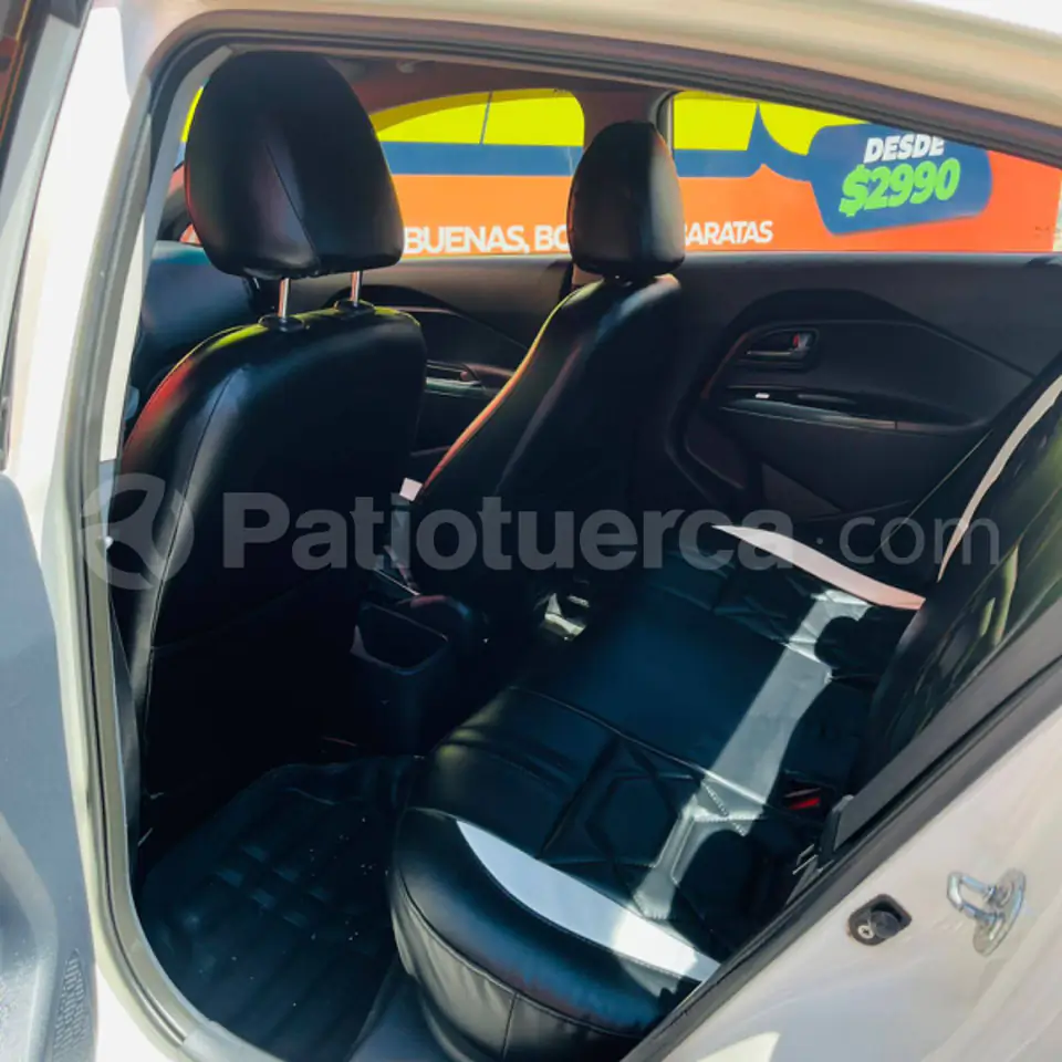 Foto 6 de Kia Rio R LX