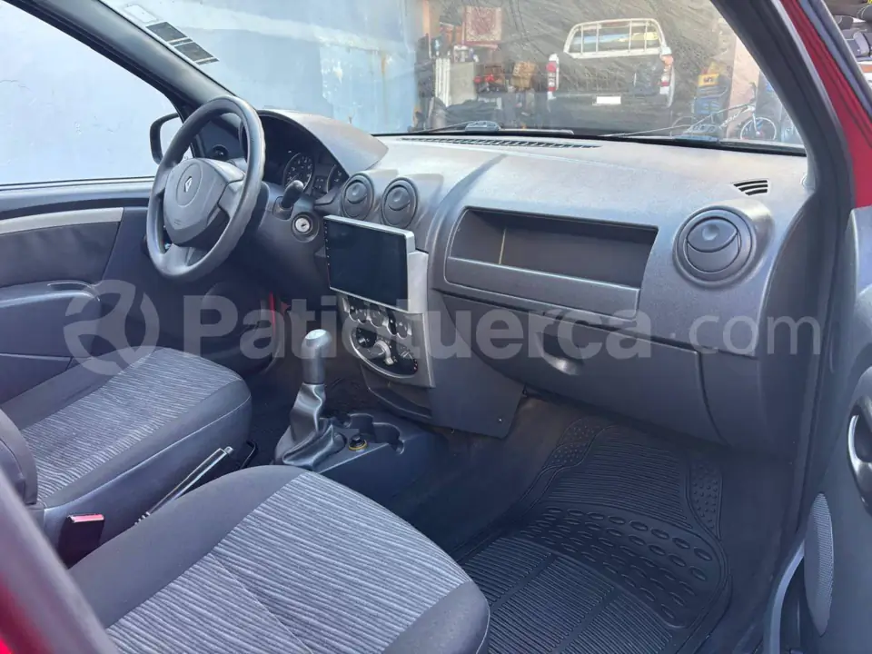 Foto 14 de Renault Logan