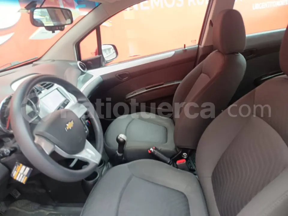 Foto 8 de Chevrolet Spark GT FULL