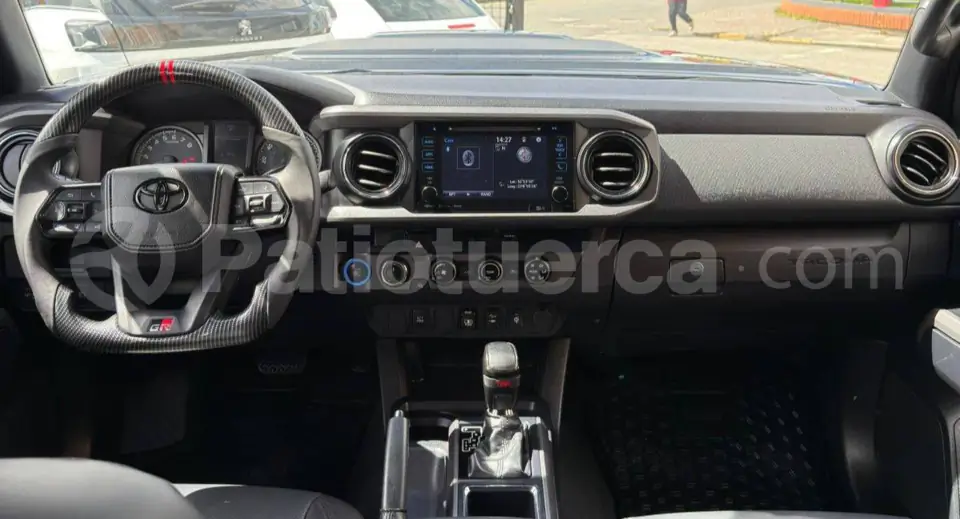 Foto 14 de Toyota Tacoma
