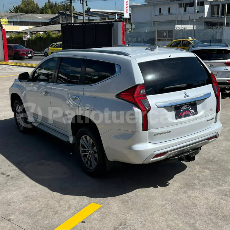 Foto 2 de Mitsubishi Montero Sport