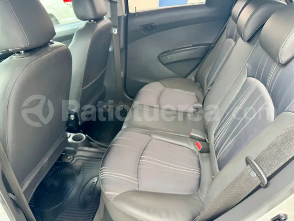 Foto 8 de Chevrolet Spark GT FULL