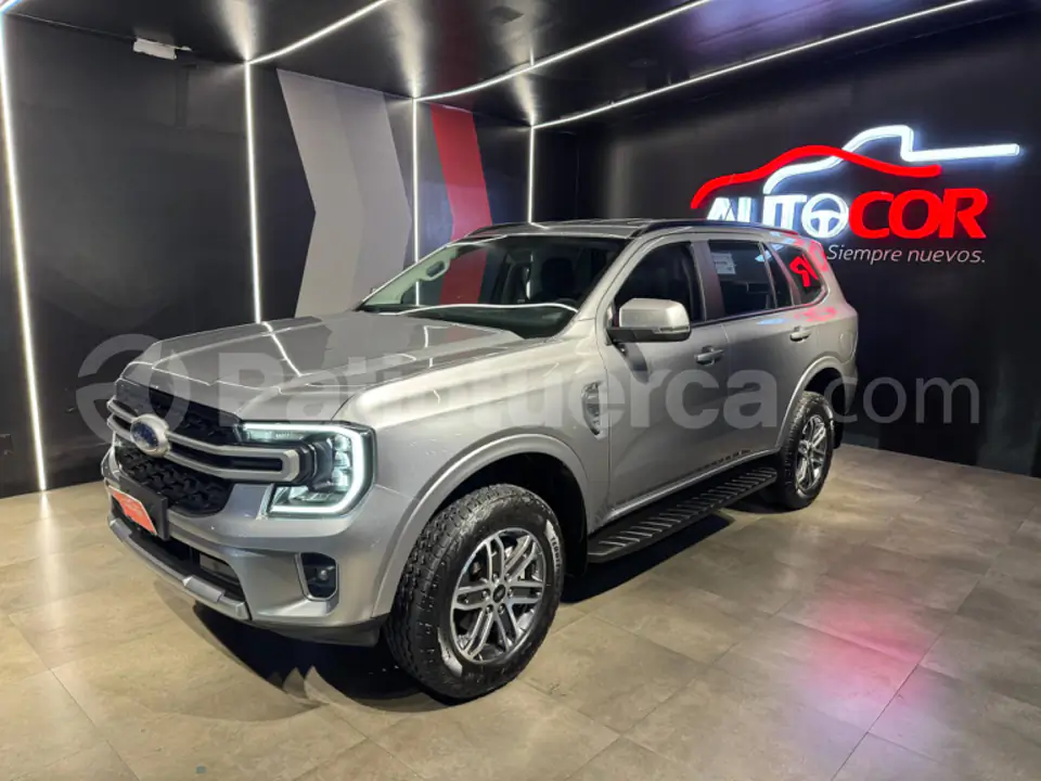 Foto 1 de Ford Everest