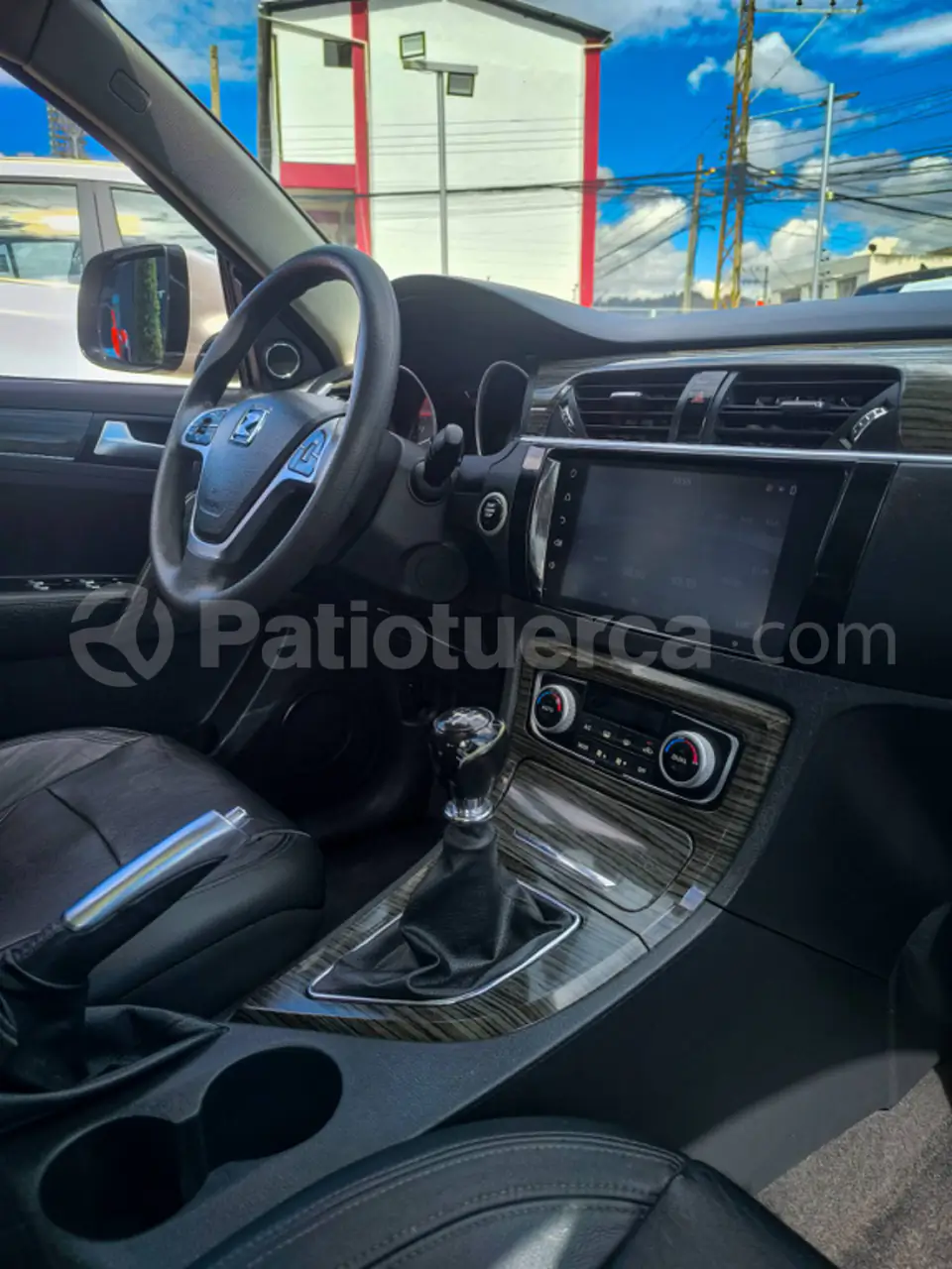 Foto 12 de Zotye T600