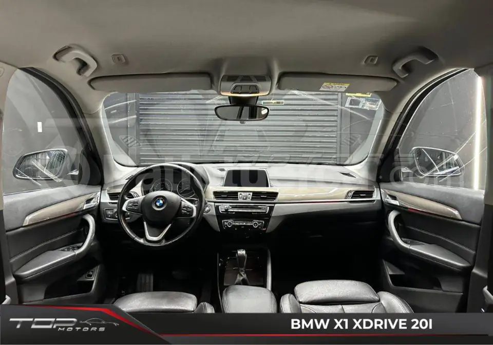 Foto 11 de BMW X1 xDrive20i