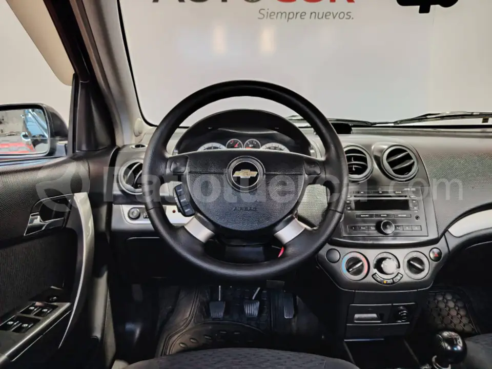 Foto 18 de Chevrolet Aveo Emotion