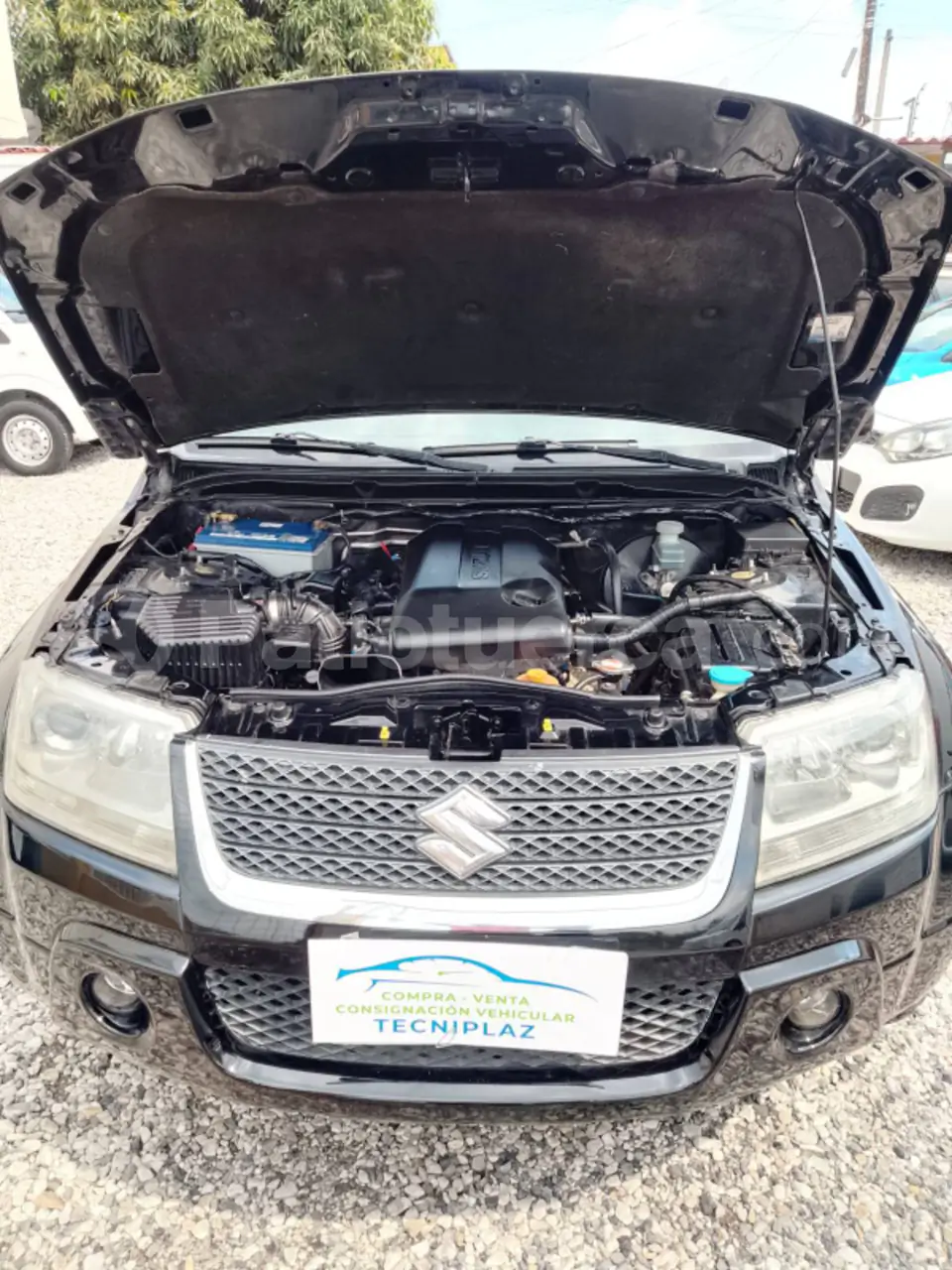 Foto 2 de Suzuki Grand Vitara SZ