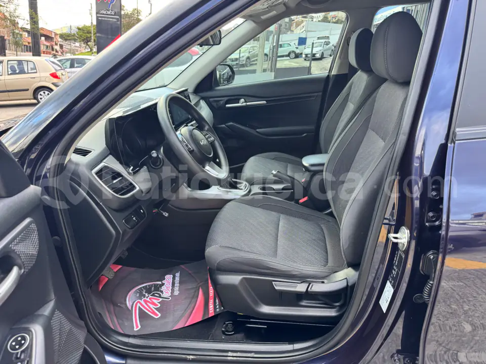 Foto 8 de Kia Seltos LX