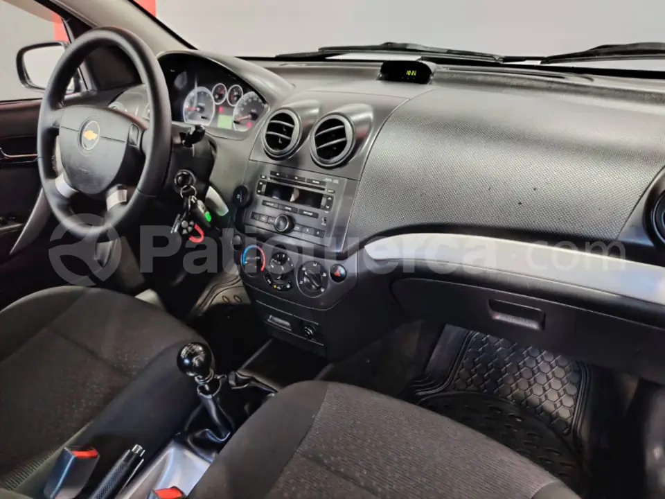 Foto 8 de Chevrolet Aveo Emotion