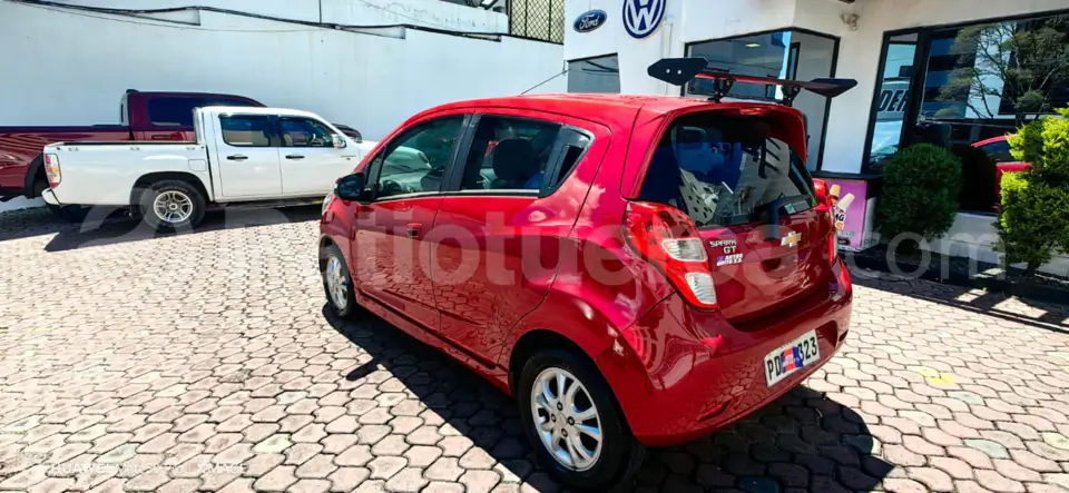 Foto 3 de Chevrolet Spark GT