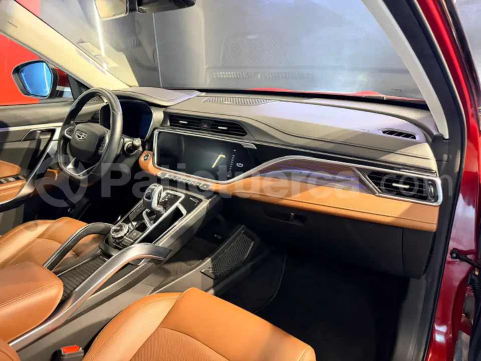 Foto 11 de Geely AZCARRA HYBRID