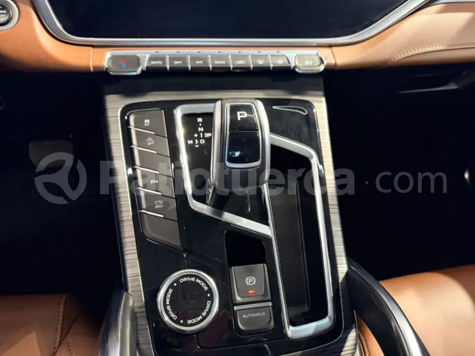 Foto 22 de Geely AZCARRA HYBRID