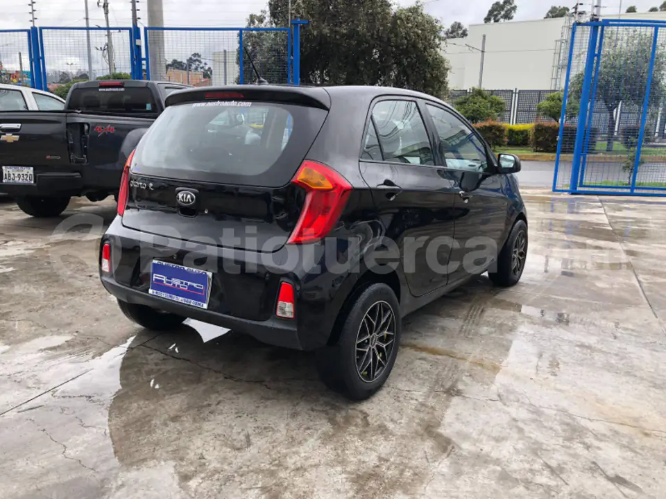 Foto 4 de Kia Picanto LX AC